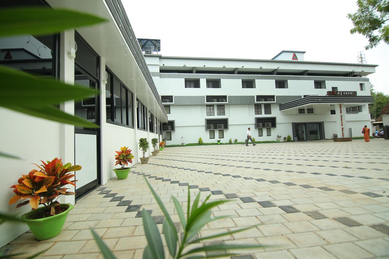 Hotel A J Park Alappuzha Zewnętrze zdjęcie
