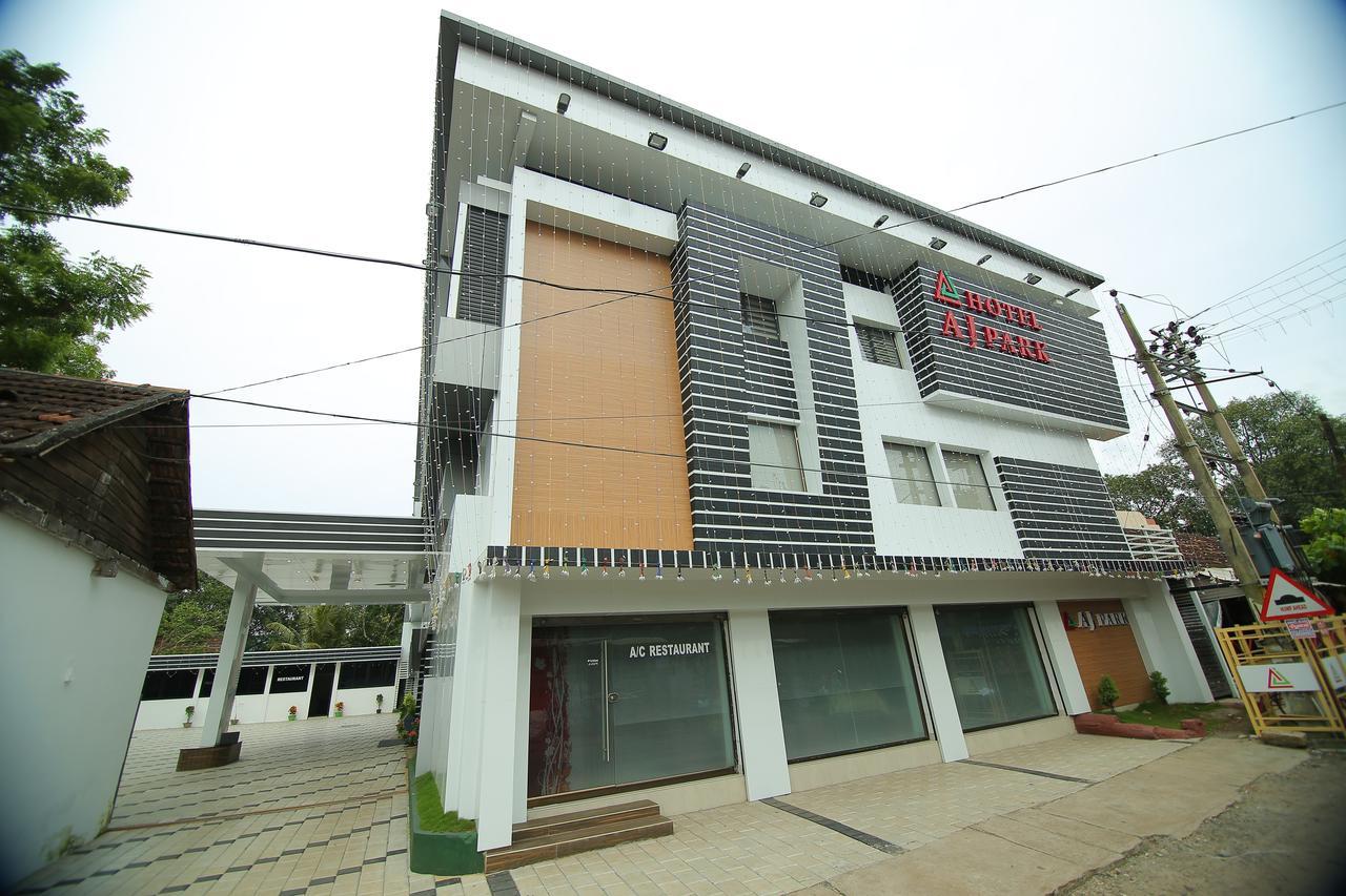 Hotel A J Park Alappuzha Zewnętrze zdjęcie