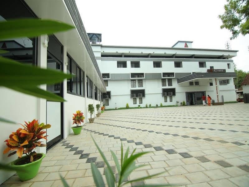 Hotel A J Park Alappuzha Zewnętrze zdjęcie